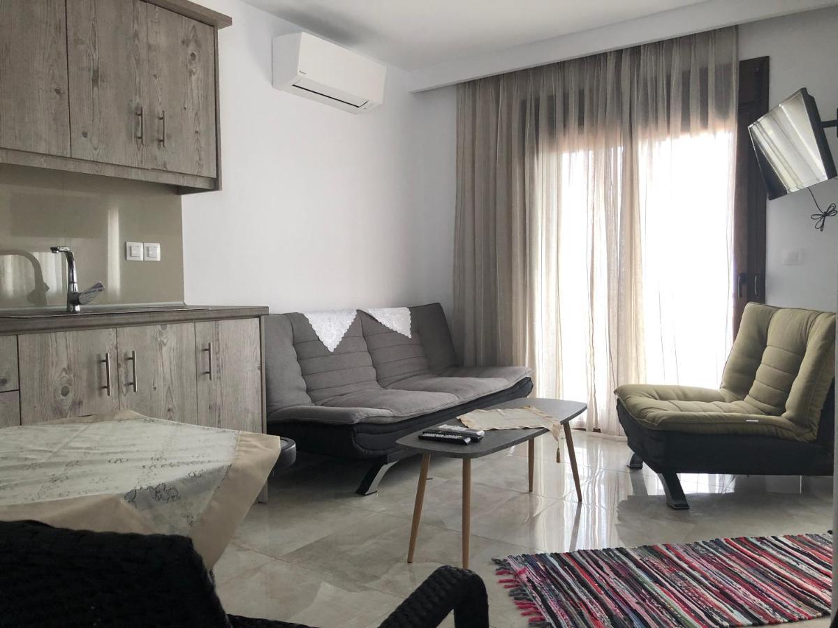 Theano Studios Paralia Sikias 外观 照片